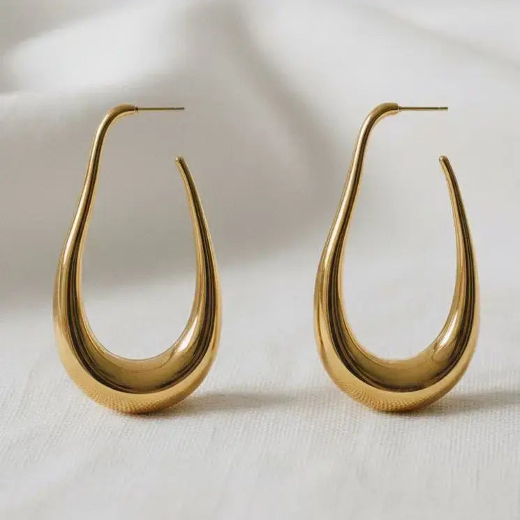 Solara Curve Earrings Gold