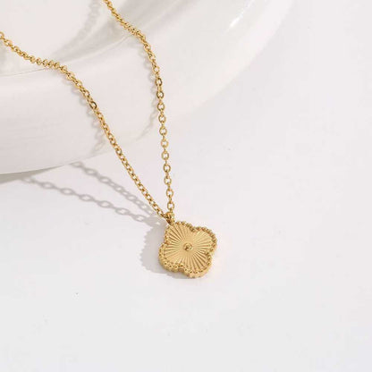 Aura Clover Necklace