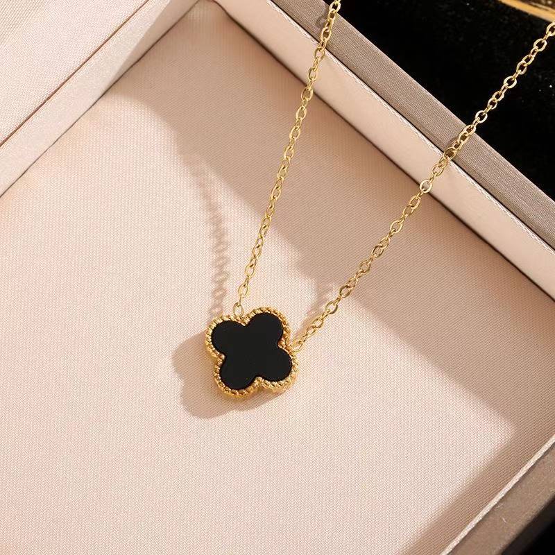 Aura Clover Necklace
