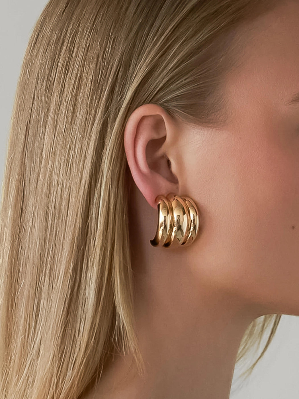 Eclipse Curve Earrings Gold