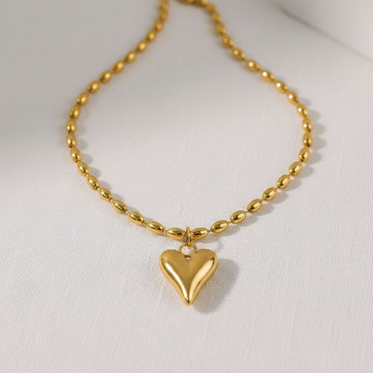 Serene Chunky Heart Pendant Necklace Gold